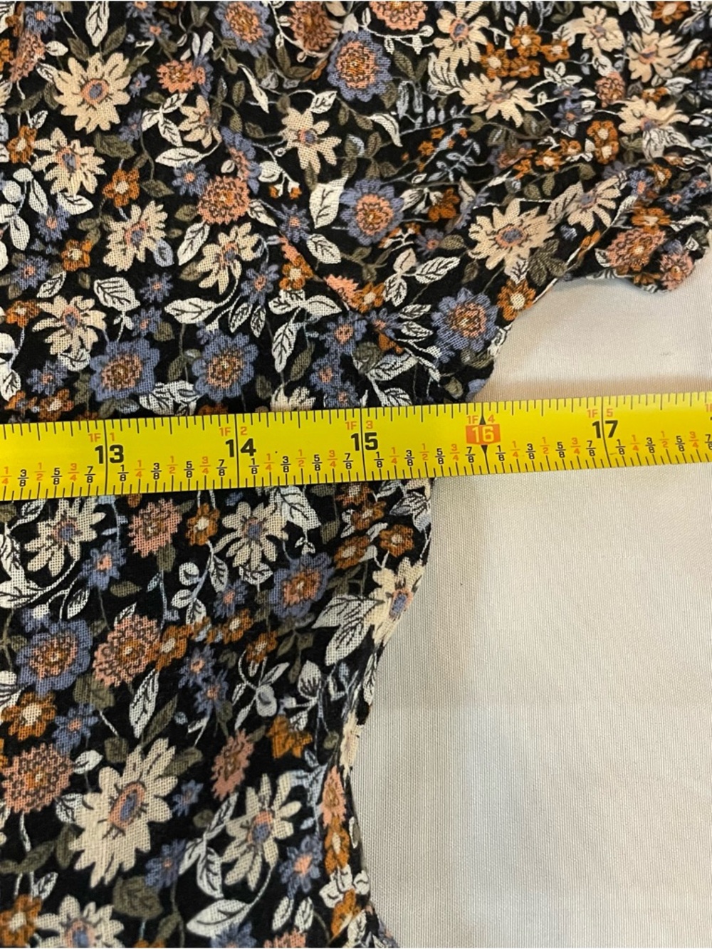 American Eagle Outfitters Black Floral Maxi with Puff Sleeves - Picture 7 of 9